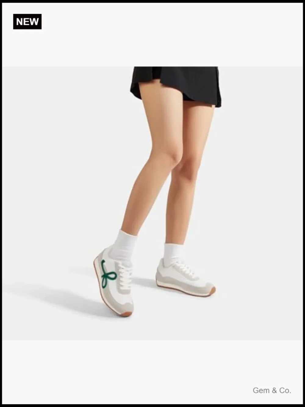 Lace-Up Low Top Casual Retro Fashion Sneakers Lightweight Comfortable Running